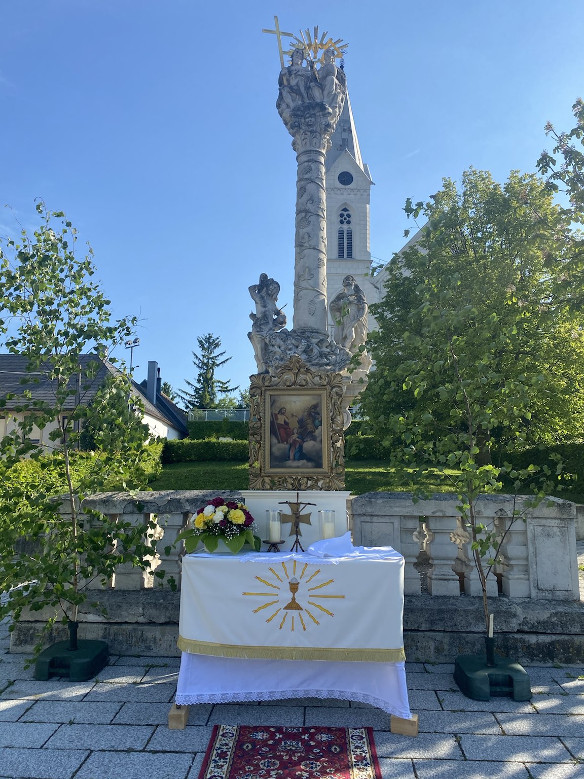 2021 06 03 Fronleichnam Altar Locsmandy